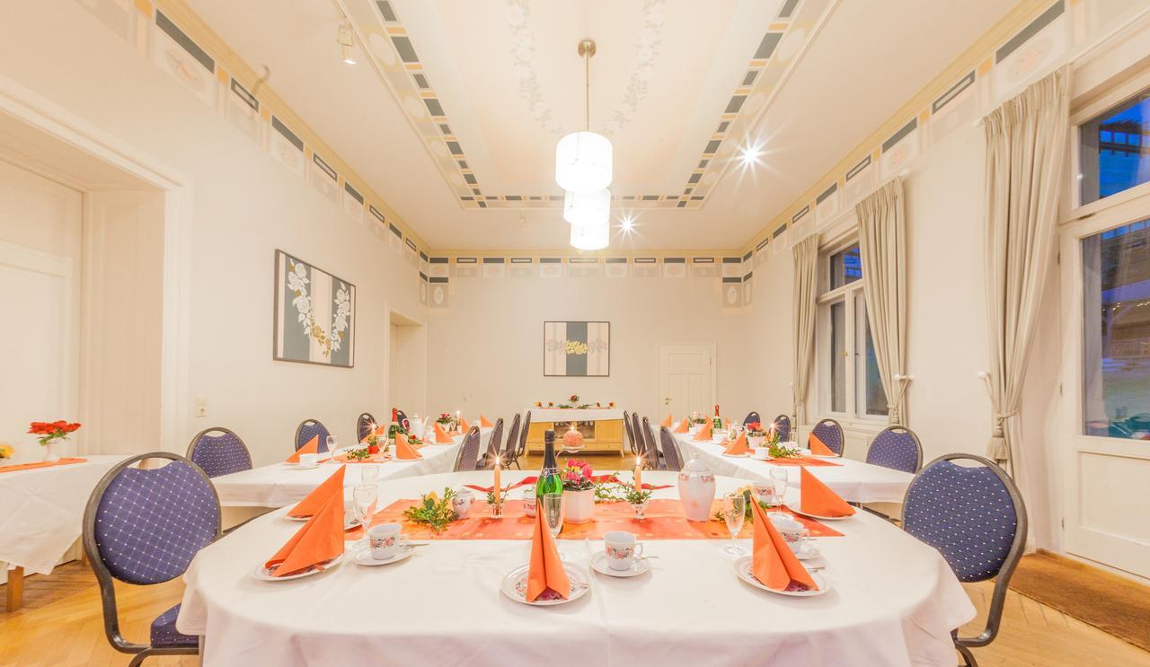 Gaestehaus Villa Rose Durrrohrsdorf Exteriör bild